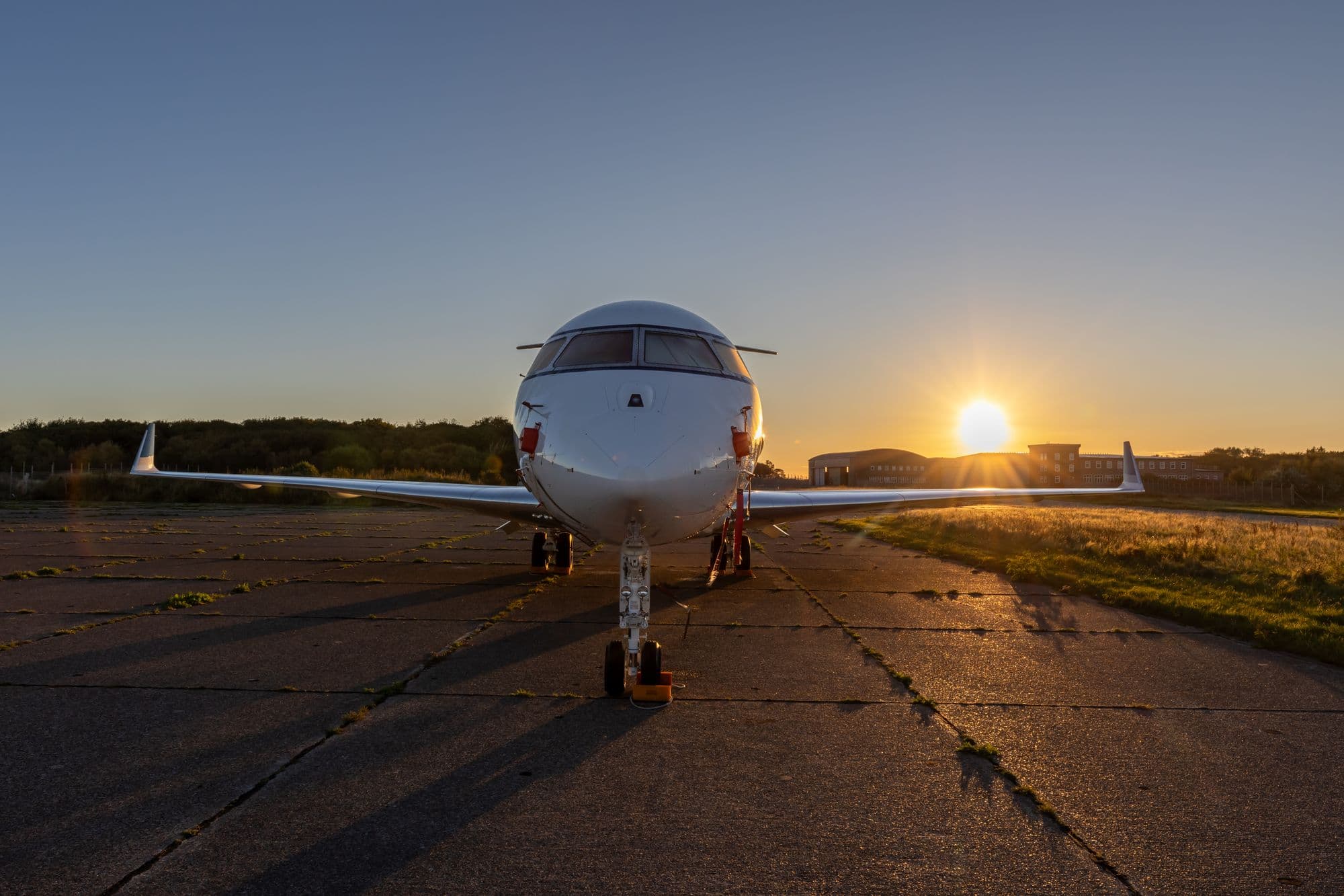 Super-Midsize Jets